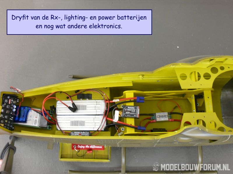 Frame593b-Dryfit_van_de_Rx-_lighting_en_power_batterijen-JPG.jpg