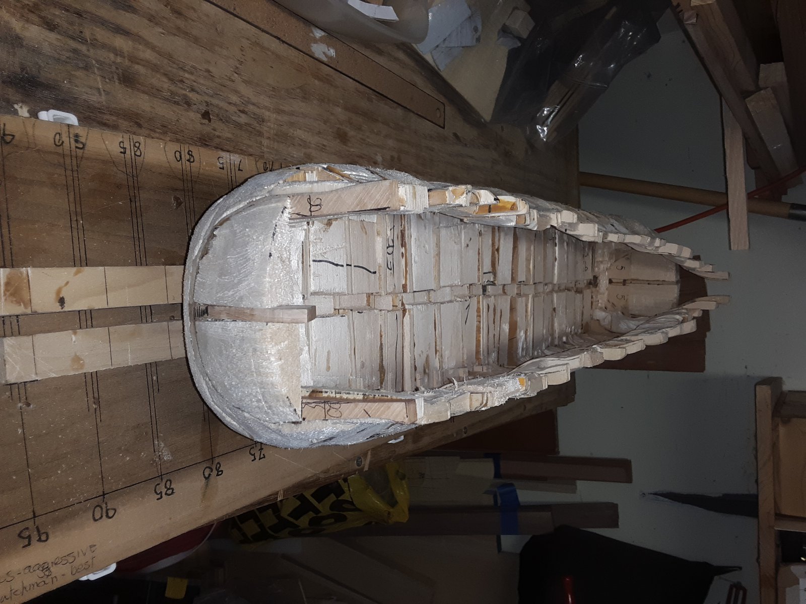 033 Fluit, Zeehaen sanding hull.jpg