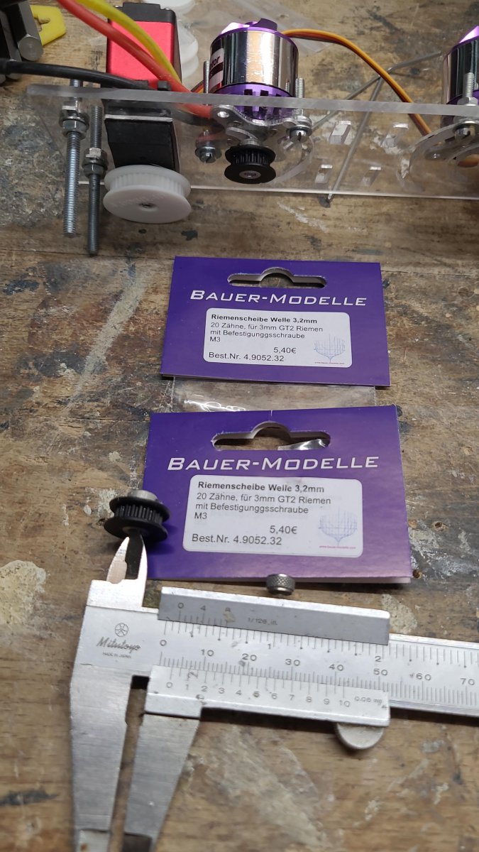 1 pully 3.17mm and 1 puley 3mm.jpeg