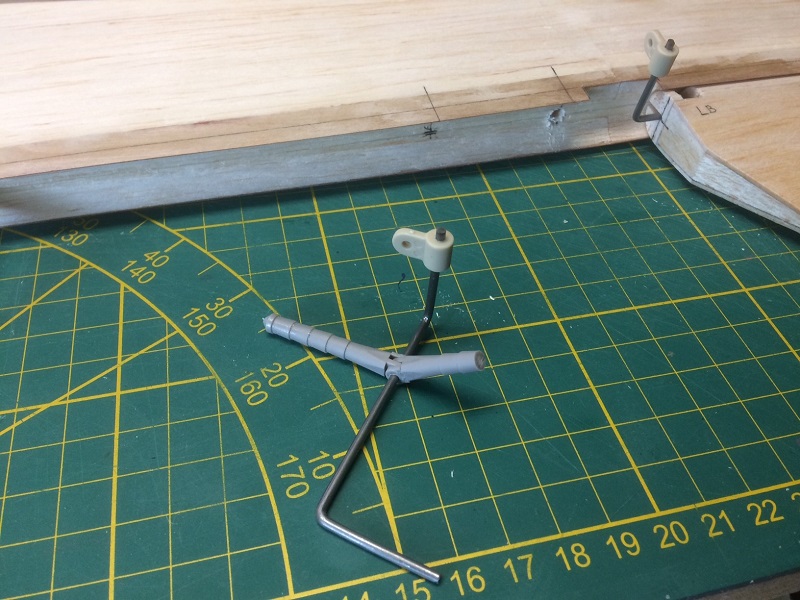 102 hinge-lever right elev in detail.jpg