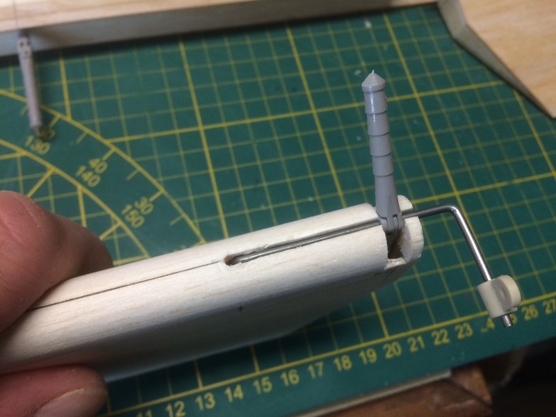 104 fitting hinge-lever combo in right elev slot.jpg