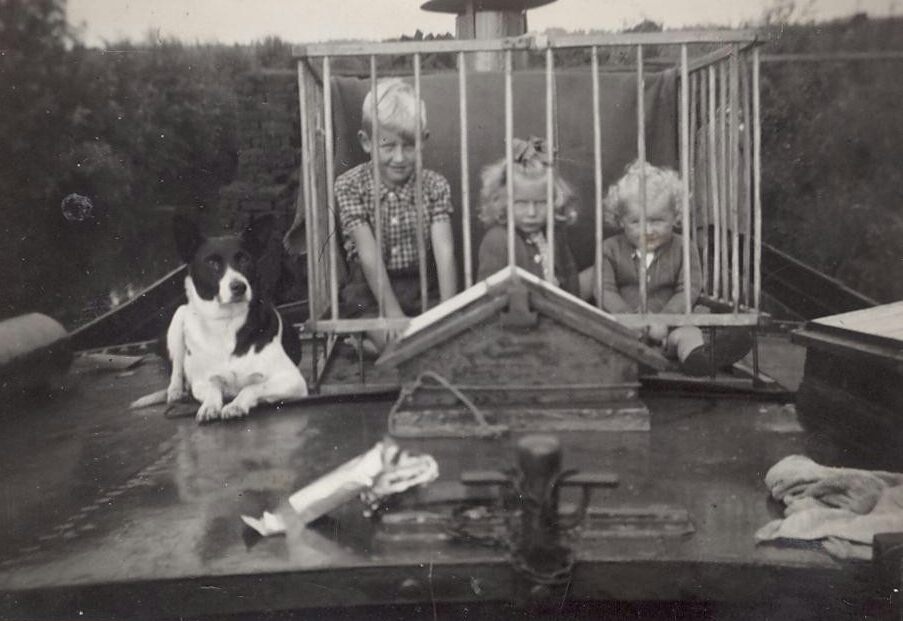 1952 In de box met Binie en Derk-1.jpg