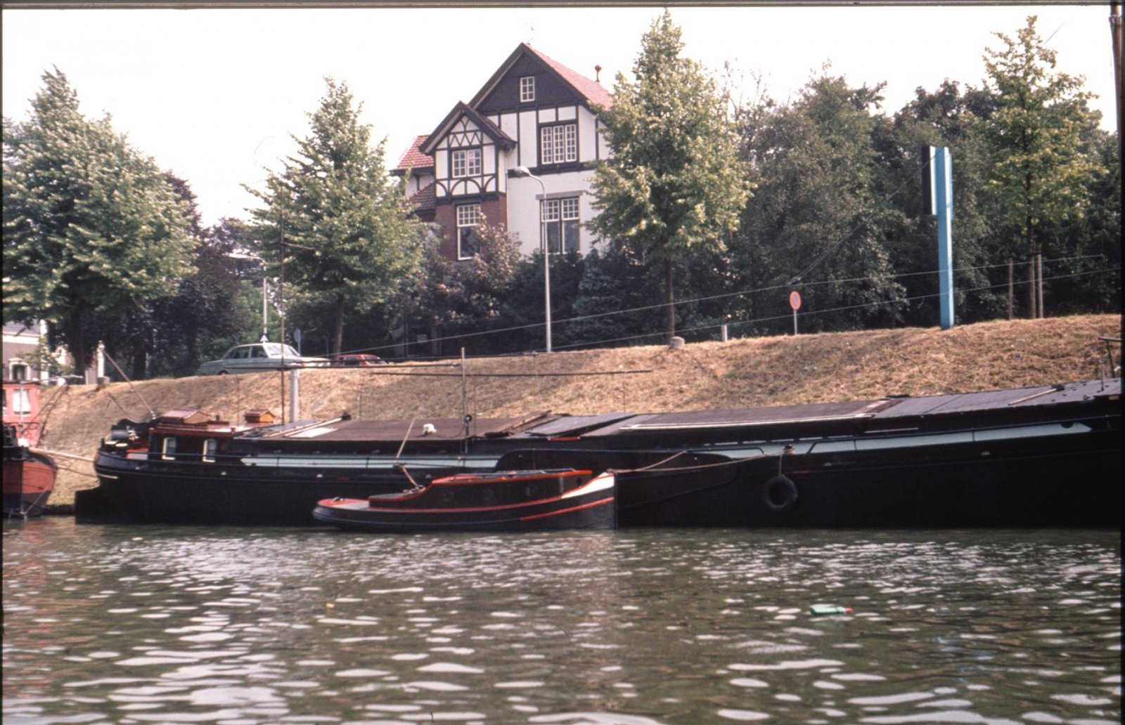 1982 Groningen Enterprise opdrukker.jpg