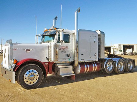 2007_Peterbilt379LegacyClassSleeperTruckTractorTriA_CasperWY_450x338.jpeg