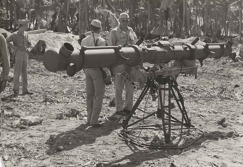 800px-11-27-30_-_90mm_Height_finder_at_new_4th_Btry_position.jpg