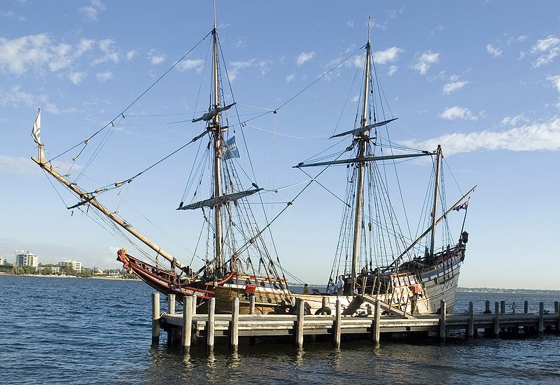800px-Duyfken_replica,_Swan_River.jpg