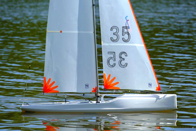 Amended%20Edge%20foredeck%20Ledge.jpeg