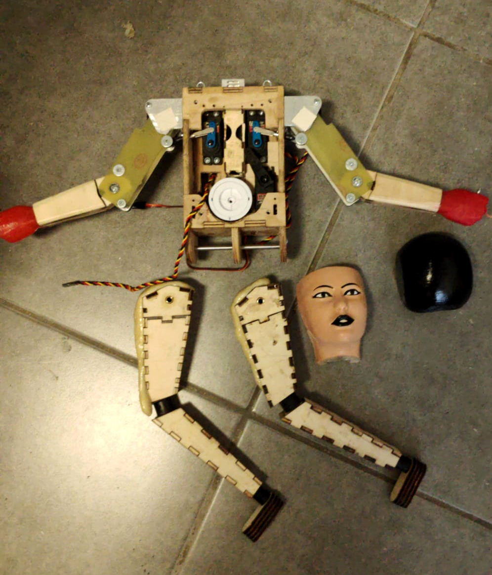 Armen RC Para.jpg