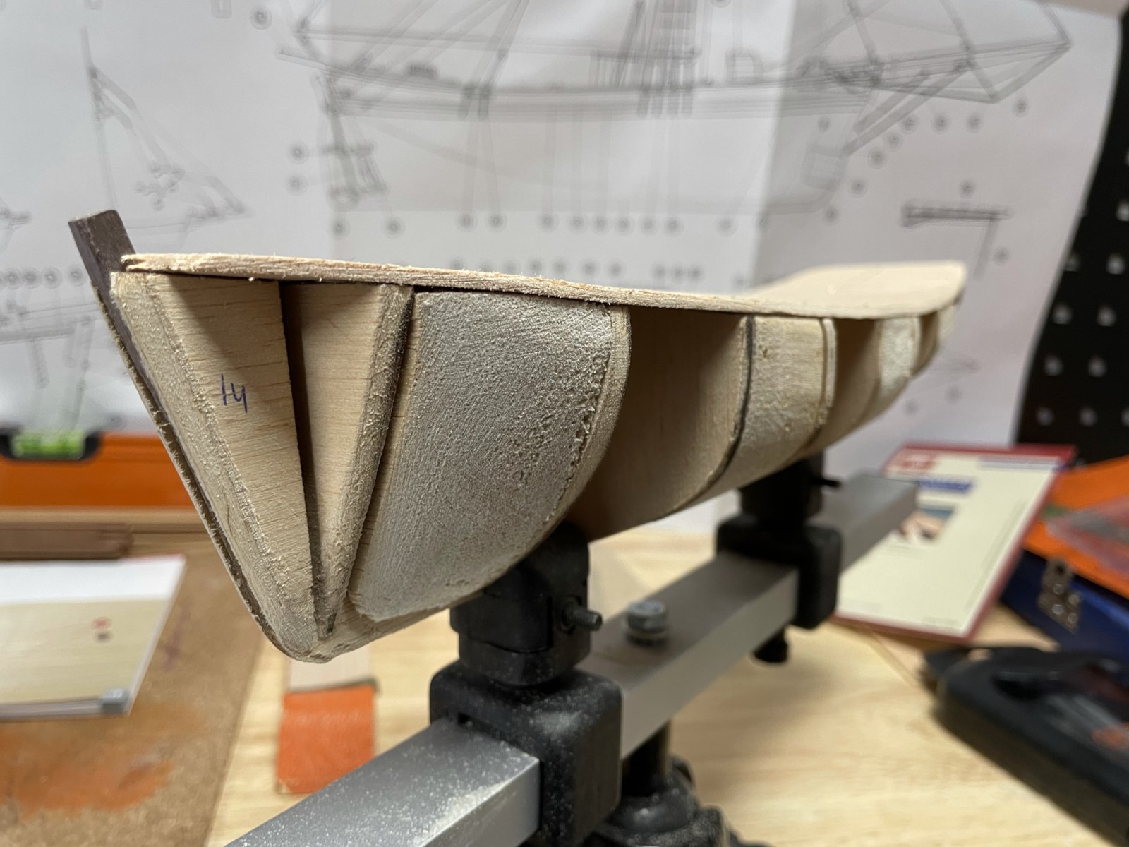 Balsa hout geschuurd.jpeg