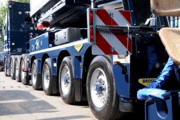 BROSHUIS JEEPDOLLY KANDT.01.jpg