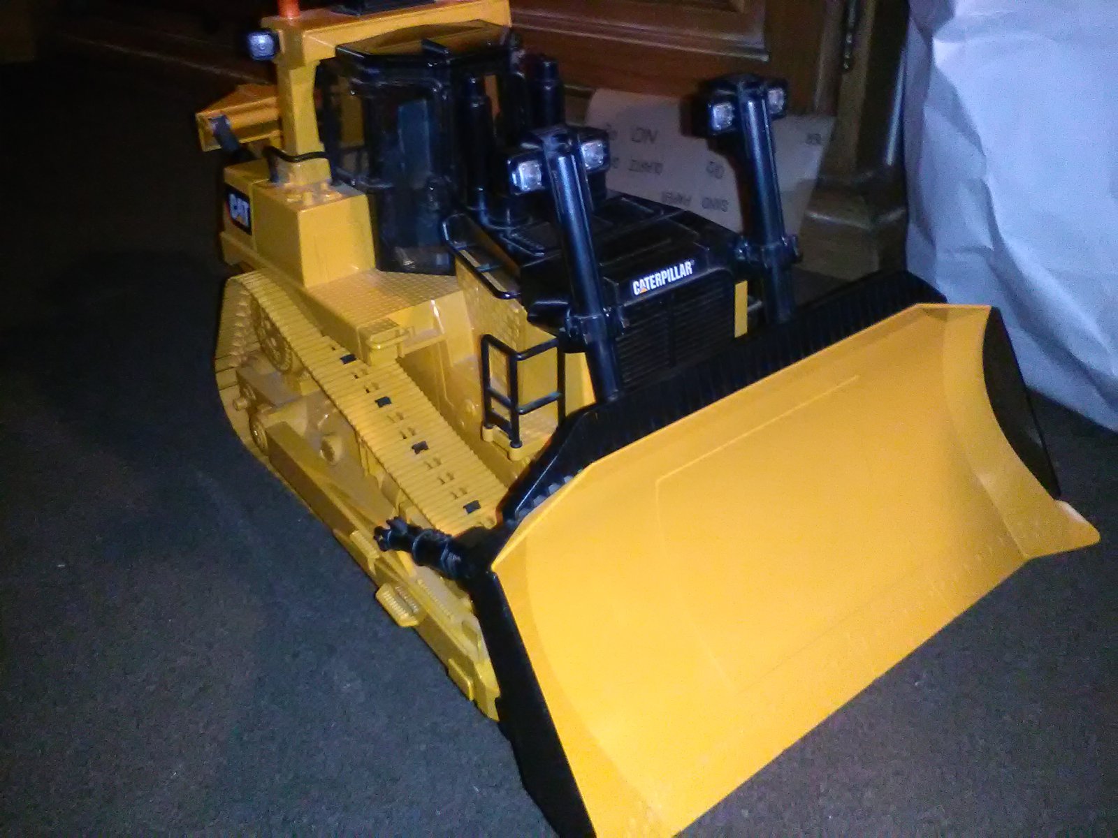 cat dozer.jpg