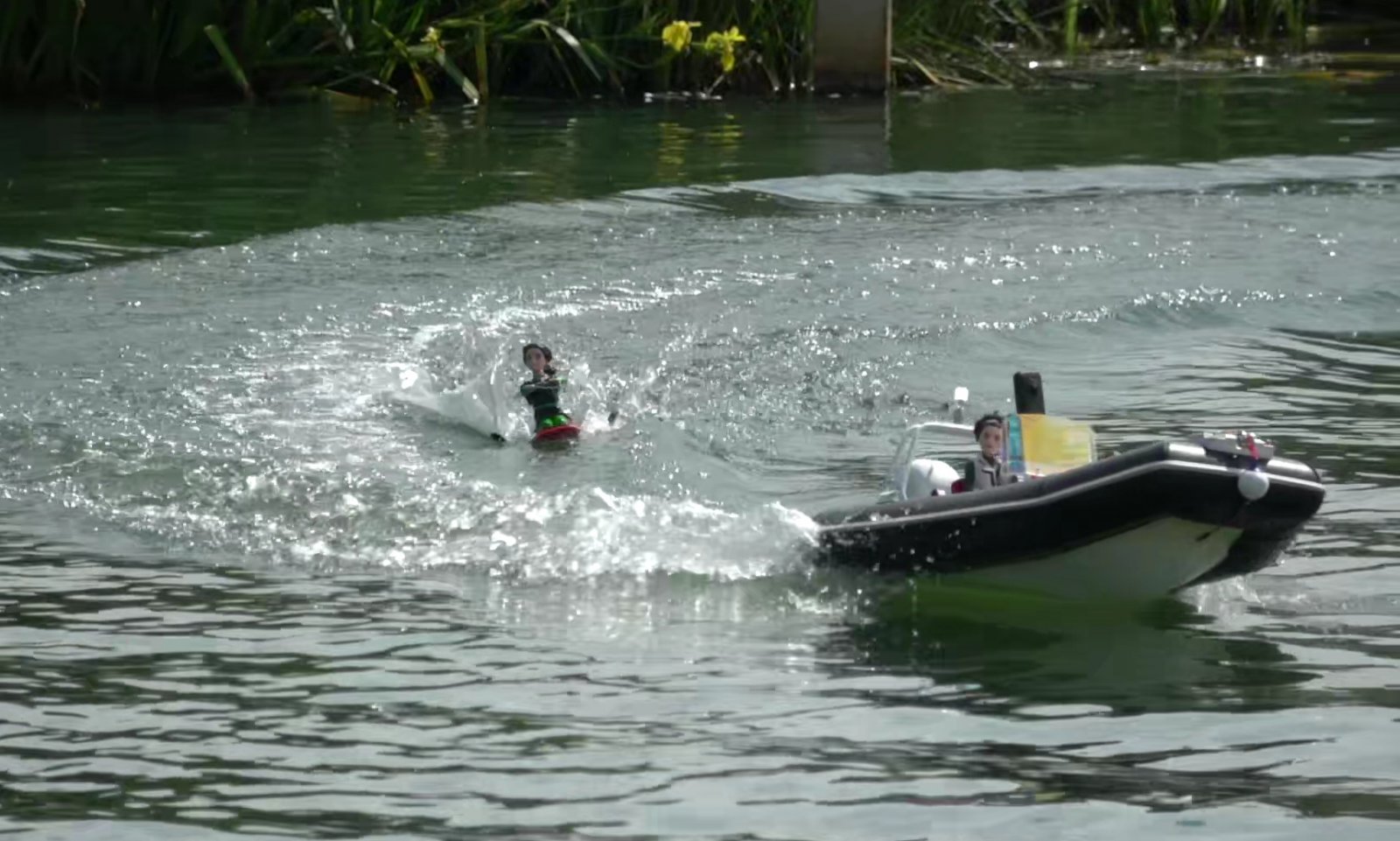 CB Kneeboard 360 mix cam speed.00.01.29.jpg