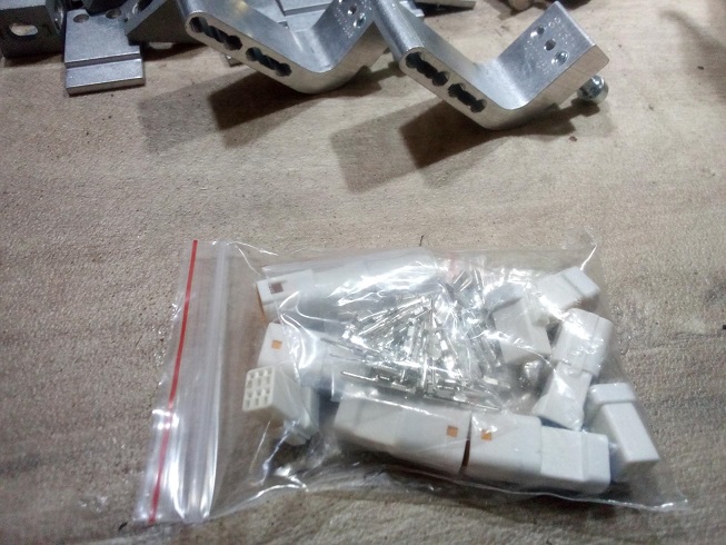 conn 6poles b.jpg