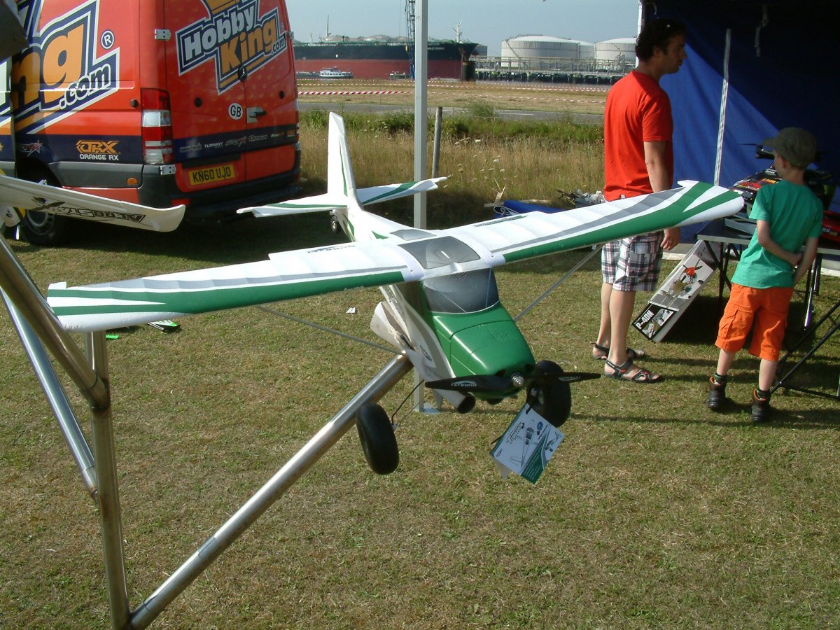 durafly tundra 1300mm