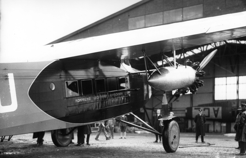 f8 17.jpg