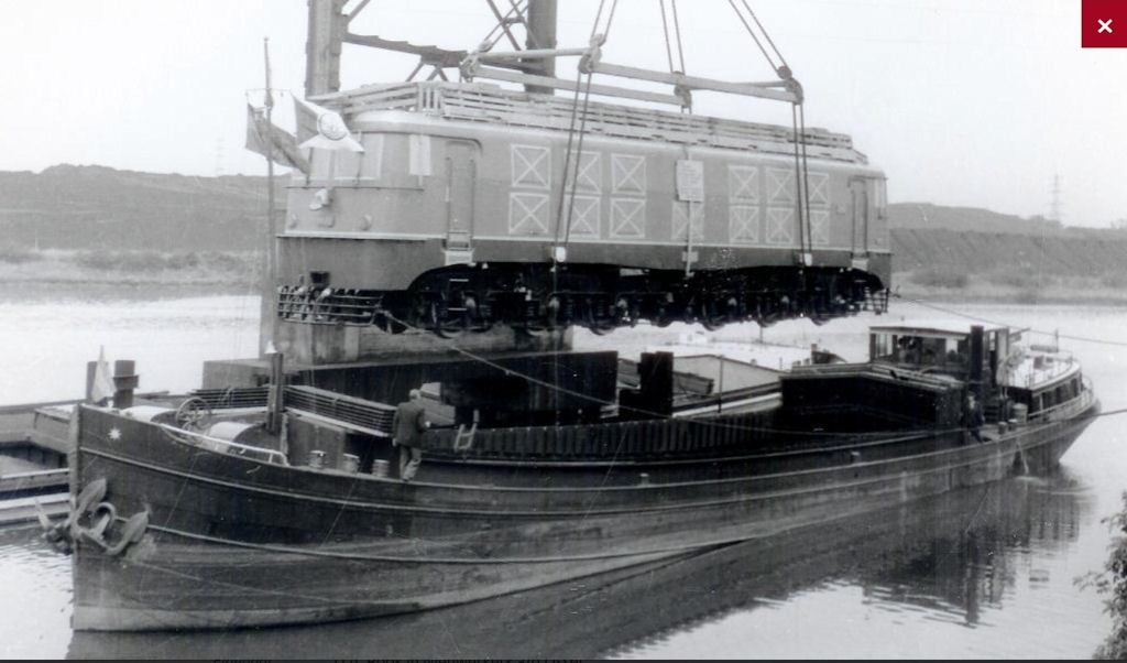 gegerdi  bwj'28 de boot leiden - kopie.jpg