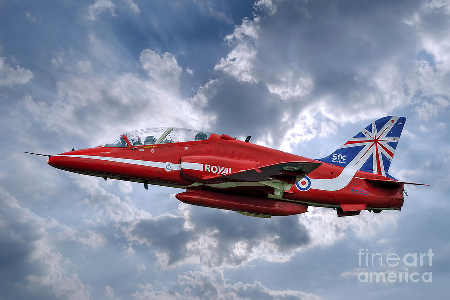 hawk-t1a-red-arrows--50-display-season-colours-steve-h-clark-photography.jpg