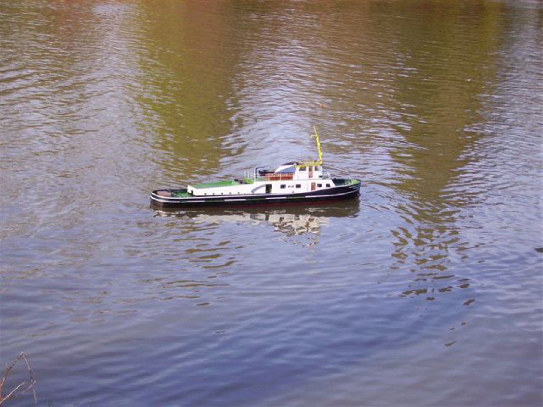 logi MODEL (1).jpg