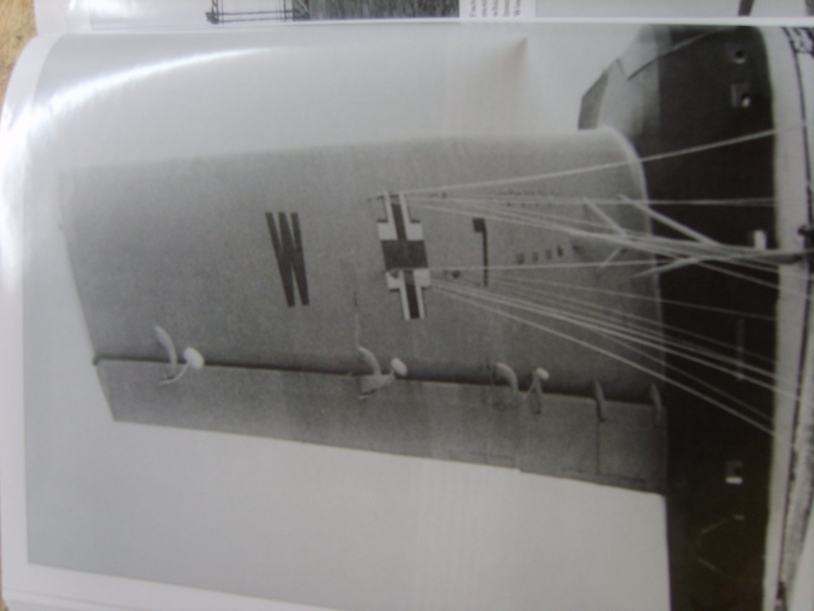 Me 323 vleugelscharnieren(1).JPG