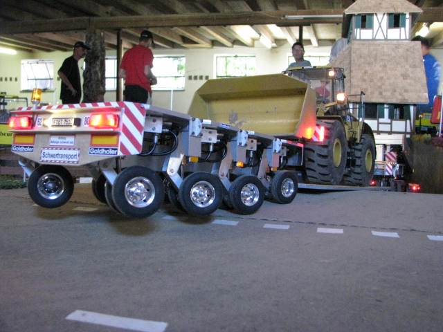 OPHANGING 4 ASSEN DIEPLADER.jpg