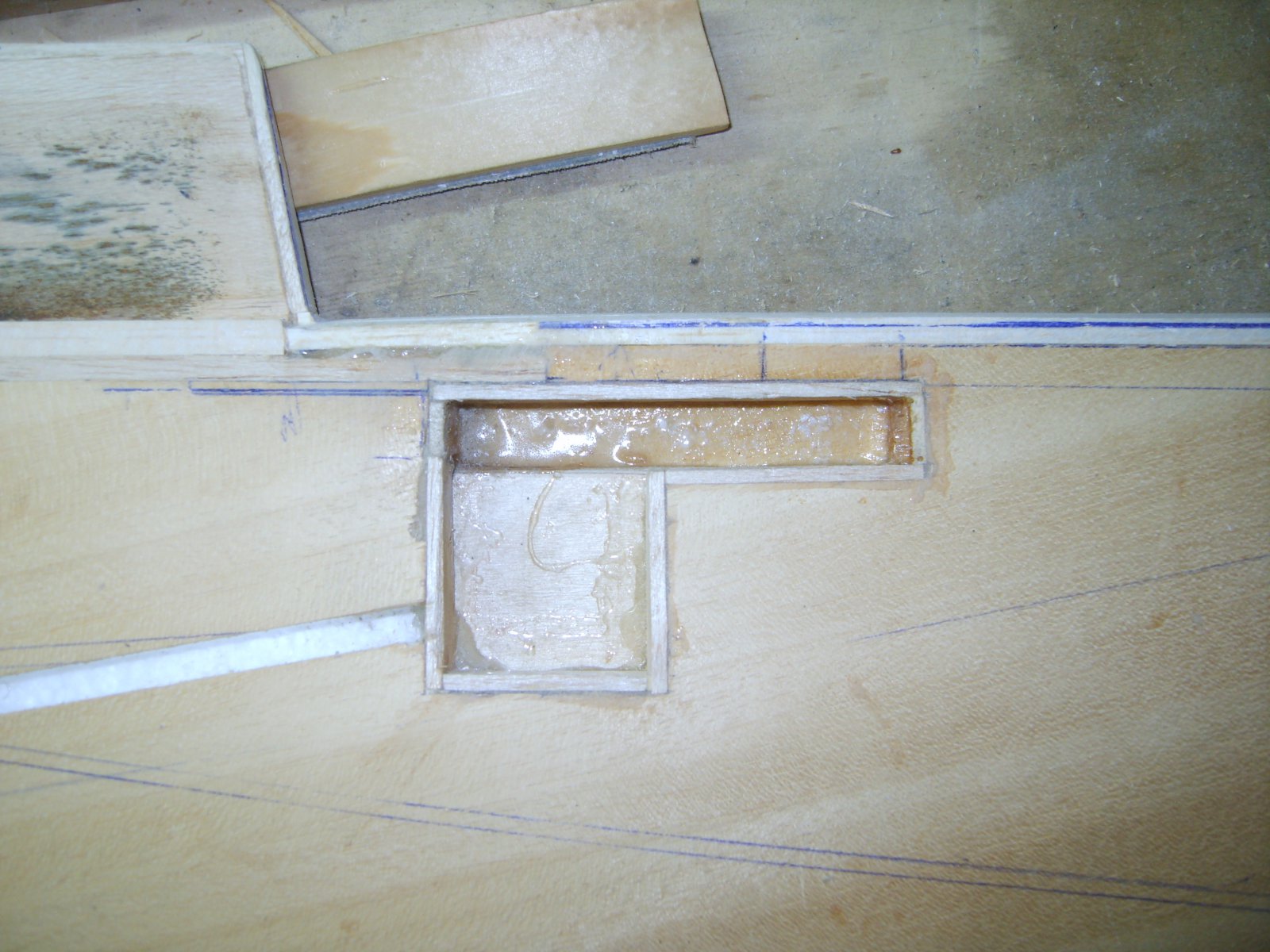 S8300042.JPG