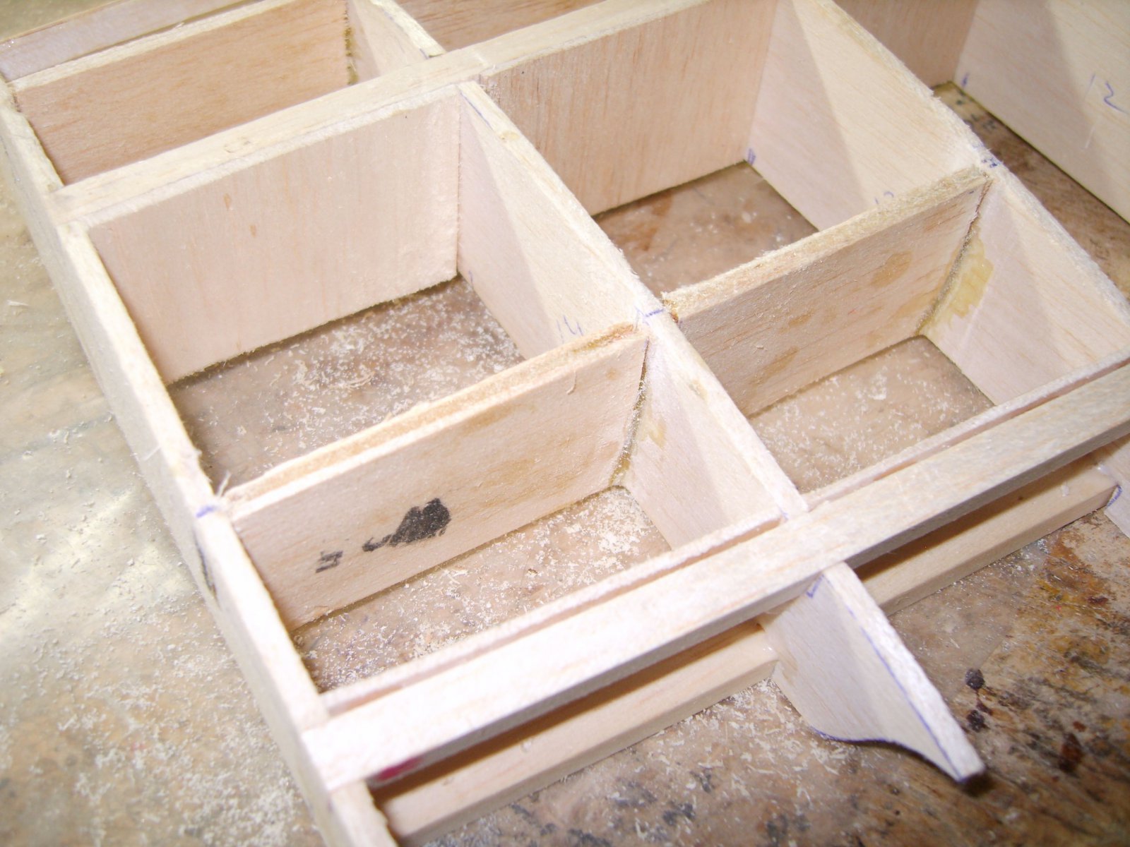 S8300049.jpg