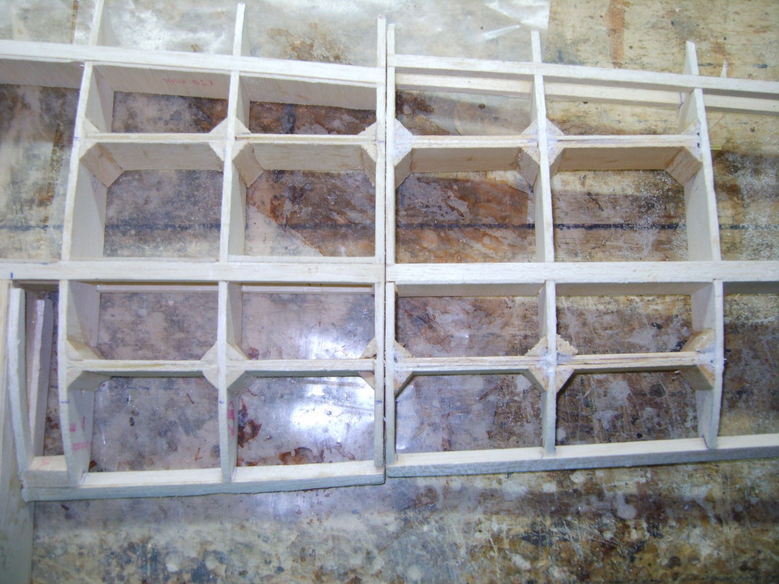 S8300052.jpg