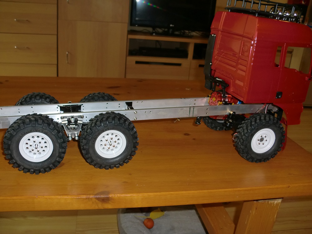 trucks2 005e.jpg