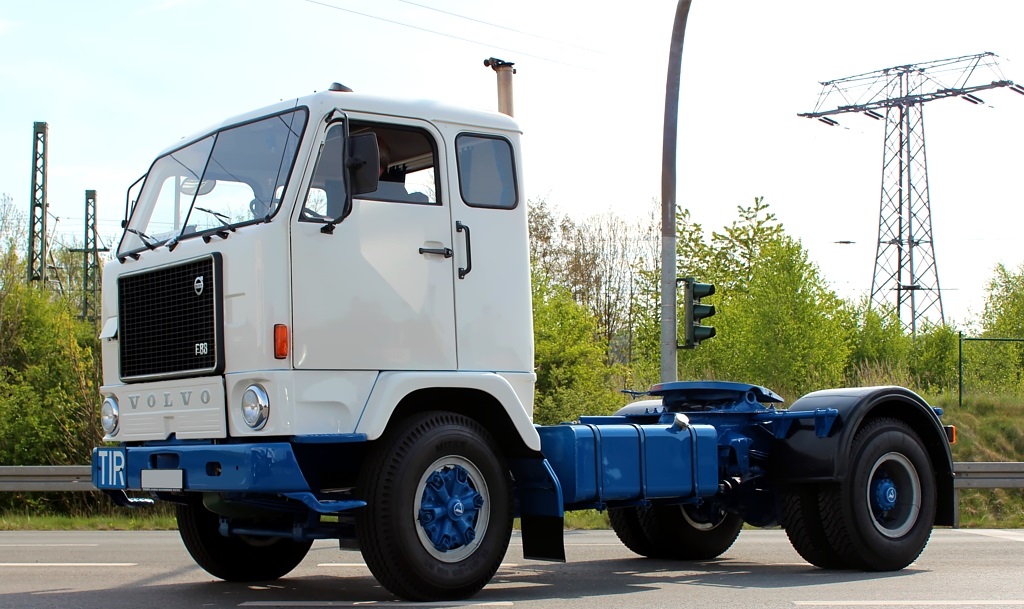VOLVO F88.002 -01.jpg