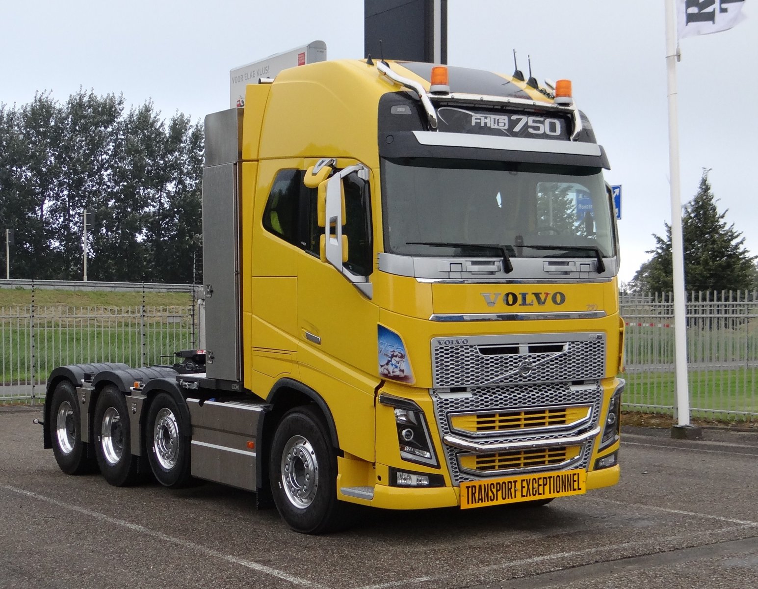 VOLVO FH 16 ZWAARTRANSPORTTREKKER.01.jpg