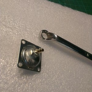 DLE 30 Carb Mod pressure fitting fitted