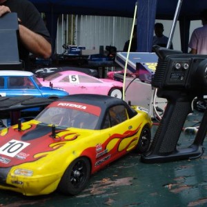 Futaba zender inmiddels vervangen met een Spectrum DX3-R