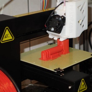 Het printen van een onderdeel van de brushless gimbal.
