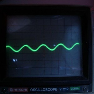 Met C; 470μF: