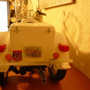 002 zelf na gebouwt van tamiya bouwdoos harley davidson 
een servicar na gebouwt