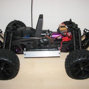 Feigao XL7
TurboRix 120A ESC
Nieuwe veren
Battery holders
Accu's 2x 8,4v / 4500 mah
