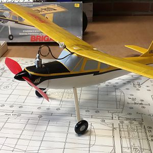 Modela Brigadyr