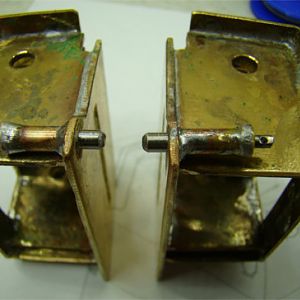 320