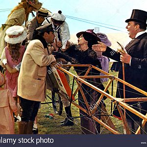 Alberto-sordi-robert-morley-those-magnificent-men-in-their-flying-BP9H3X
