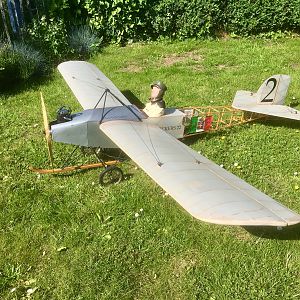 Antic Vickers 22