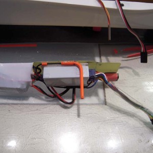 Ontvangerunit. Lipo en CC-BECn bij op... positie antennes