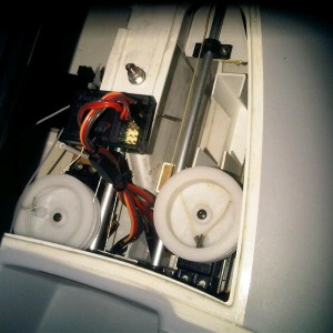 Estelle Machinekamer, twee zeilservo's en twee roerservo's