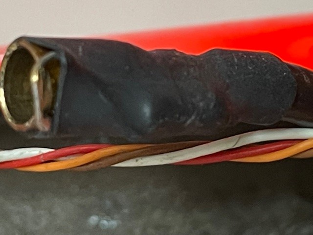 Close Up Min Plug
