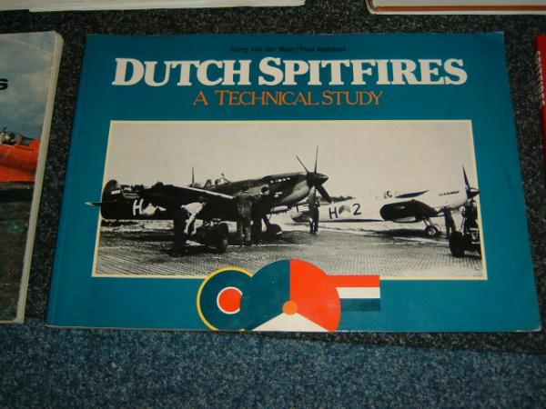 Dutch Spitfires "A Technical Study".1988