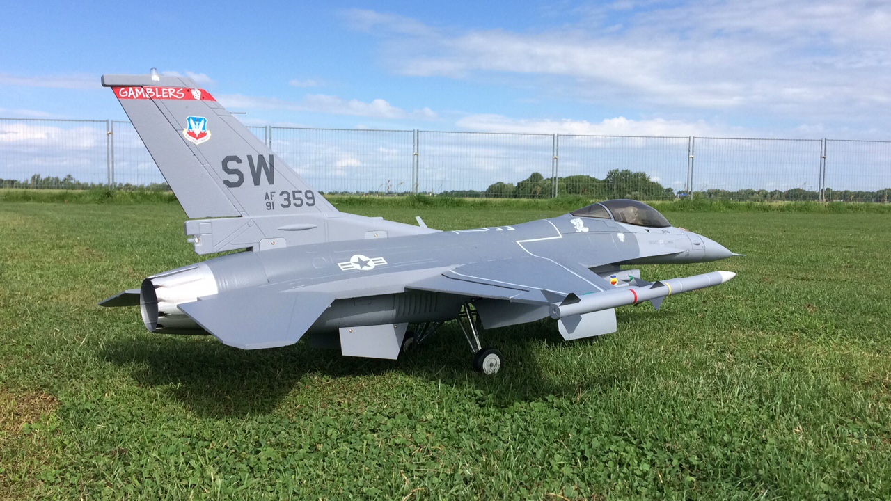 F-16