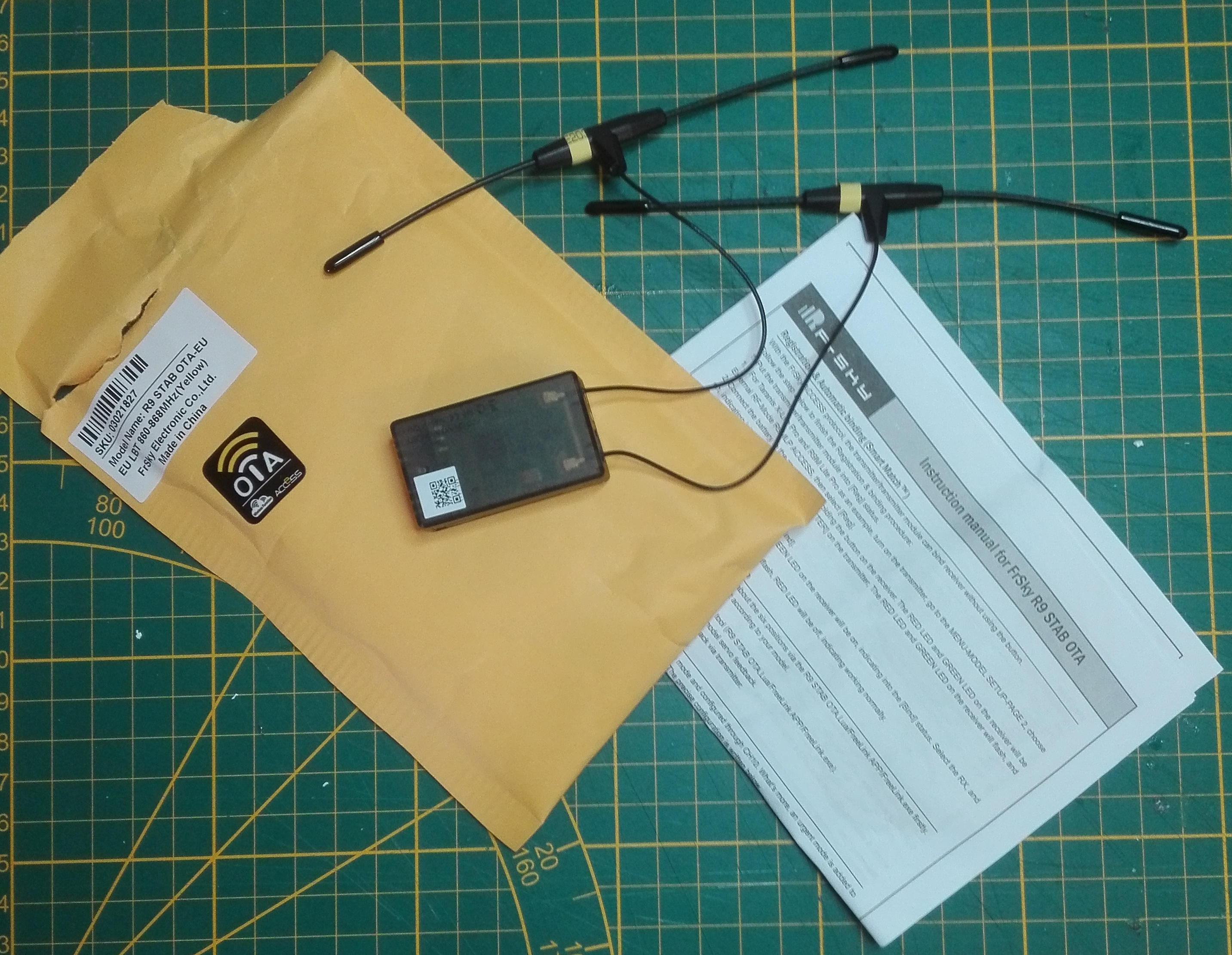 FrSky R9