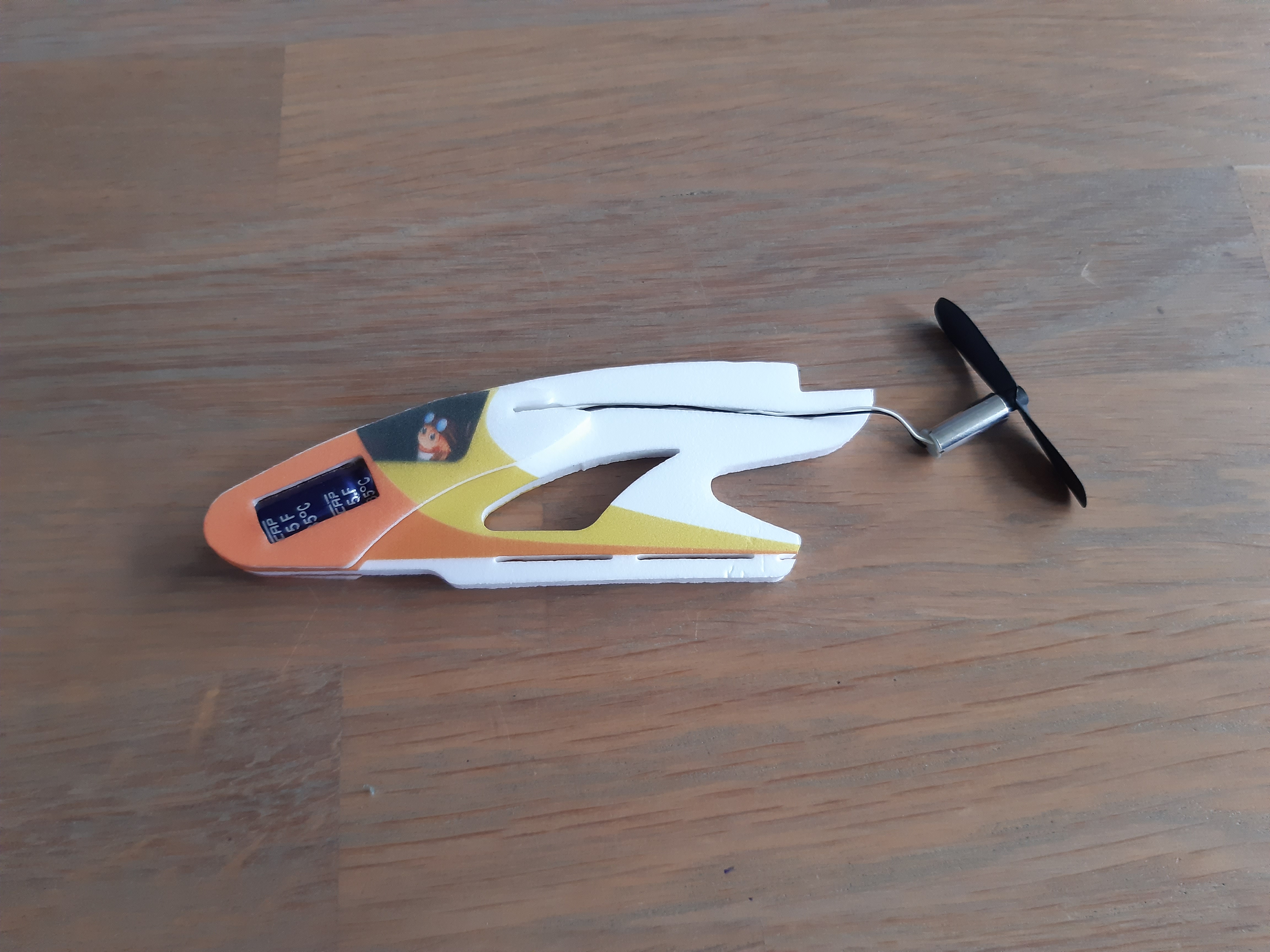 Linker zijkant erop