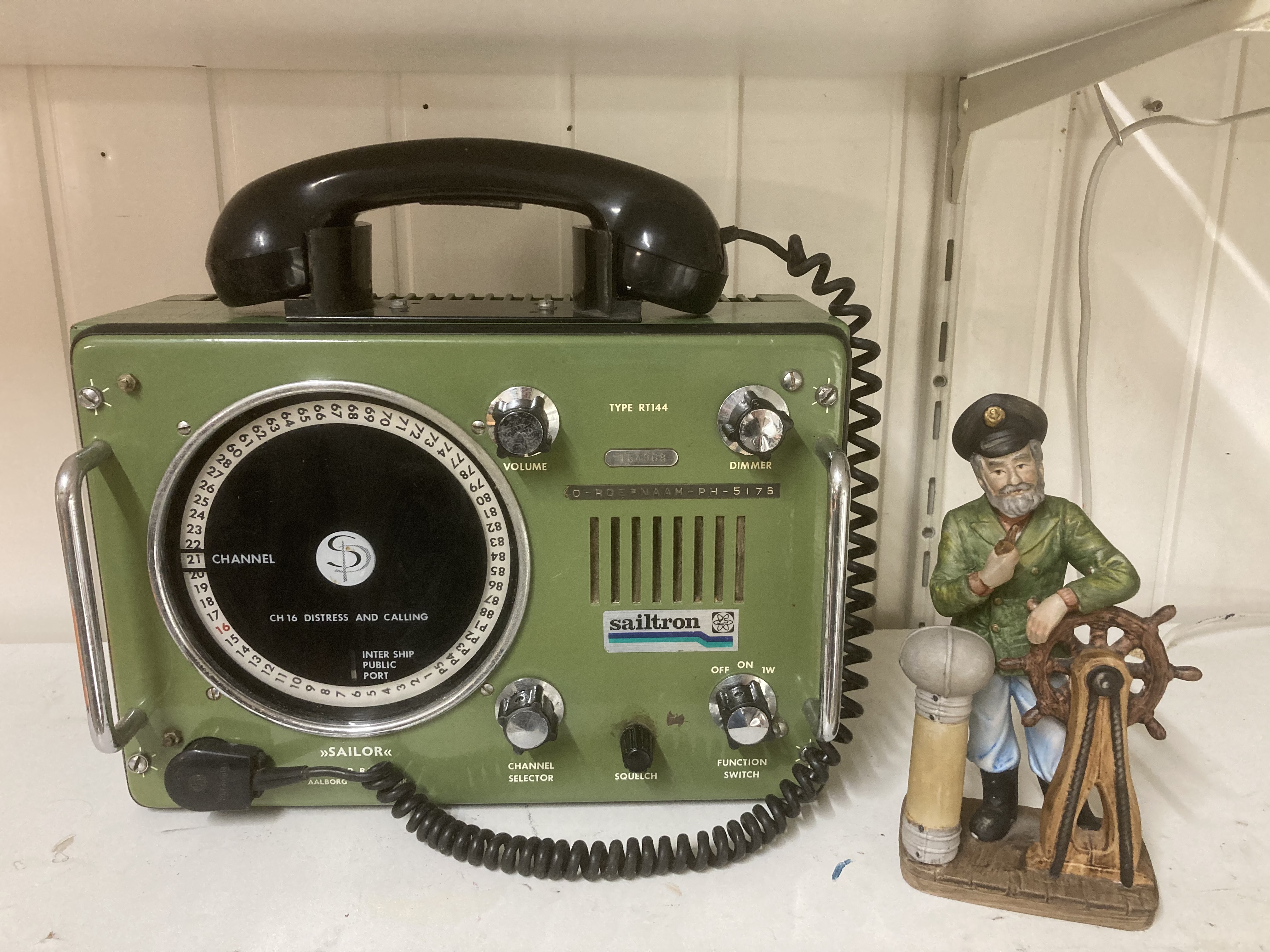 Marifoon omgebouwd naar radio