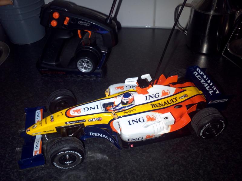 Om een gevoel van RC te beleven.
ING Formula ! van Nikko, gaat toch nog knap rap deze uitvoering (30-40 km/h)