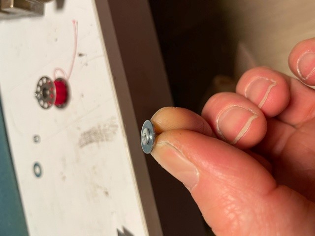 Rem Pin Met Ring